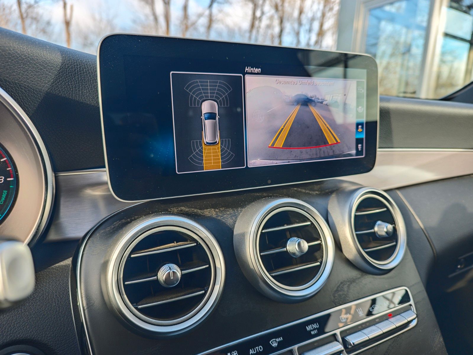 Fahrzeugabbildung Mercedes-Benz C300e PLUG-IN-HYBRID*AMG-LINE*NIGHT*LED*2.HAND*