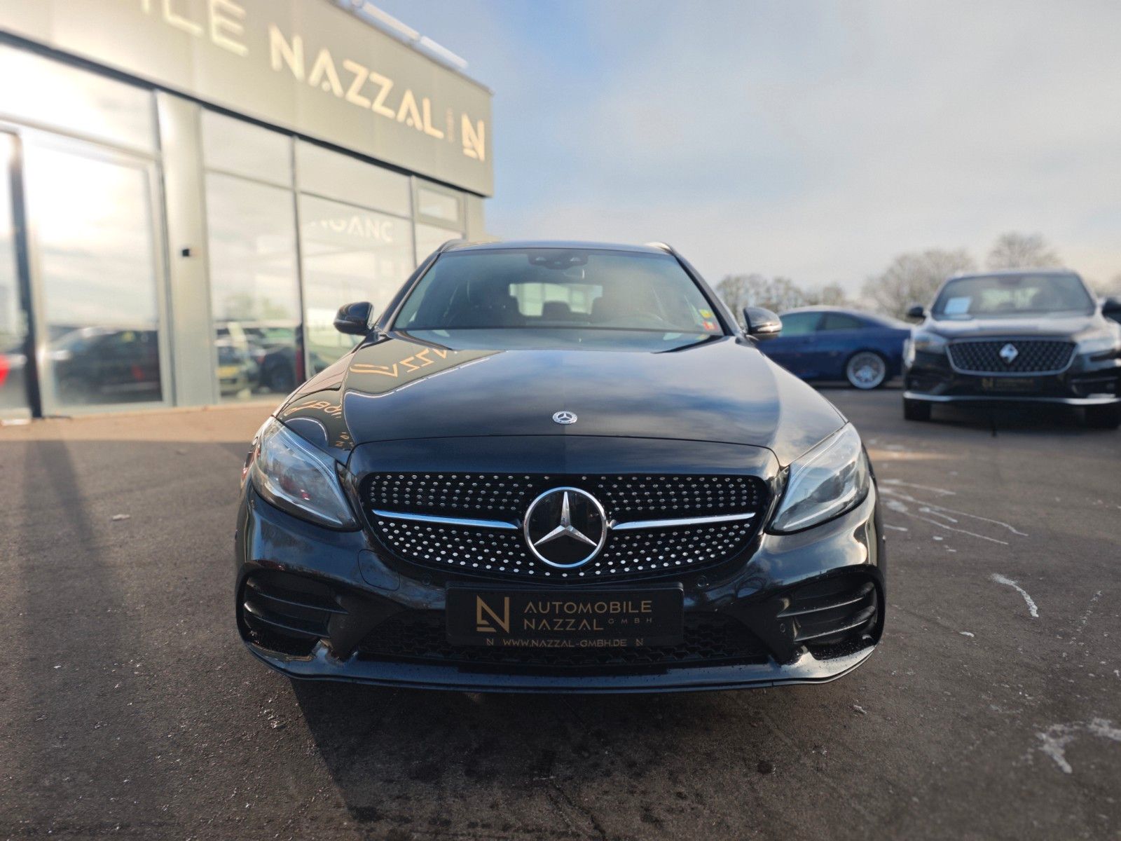 Fahrzeugabbildung Mercedes-Benz C300e PLUG-IN-HYBRID*AMG-LINE*NIGHT*LED*2.HAND*