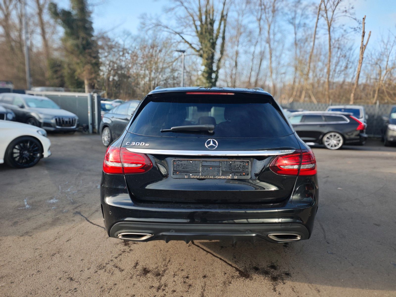 Fahrzeugabbildung Mercedes-Benz C300e PLUG-IN-HYBRID*AMG-LINE*NIGHT*LED*2.HAND*