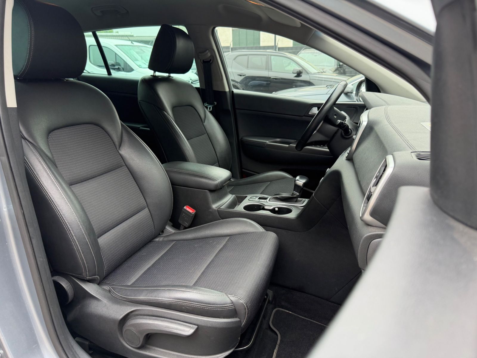 Fahrzeugabbildung Kia SPORTAGE 1.6 CRDi ECO DYNAMICS* SPORTLINE*NAVI*