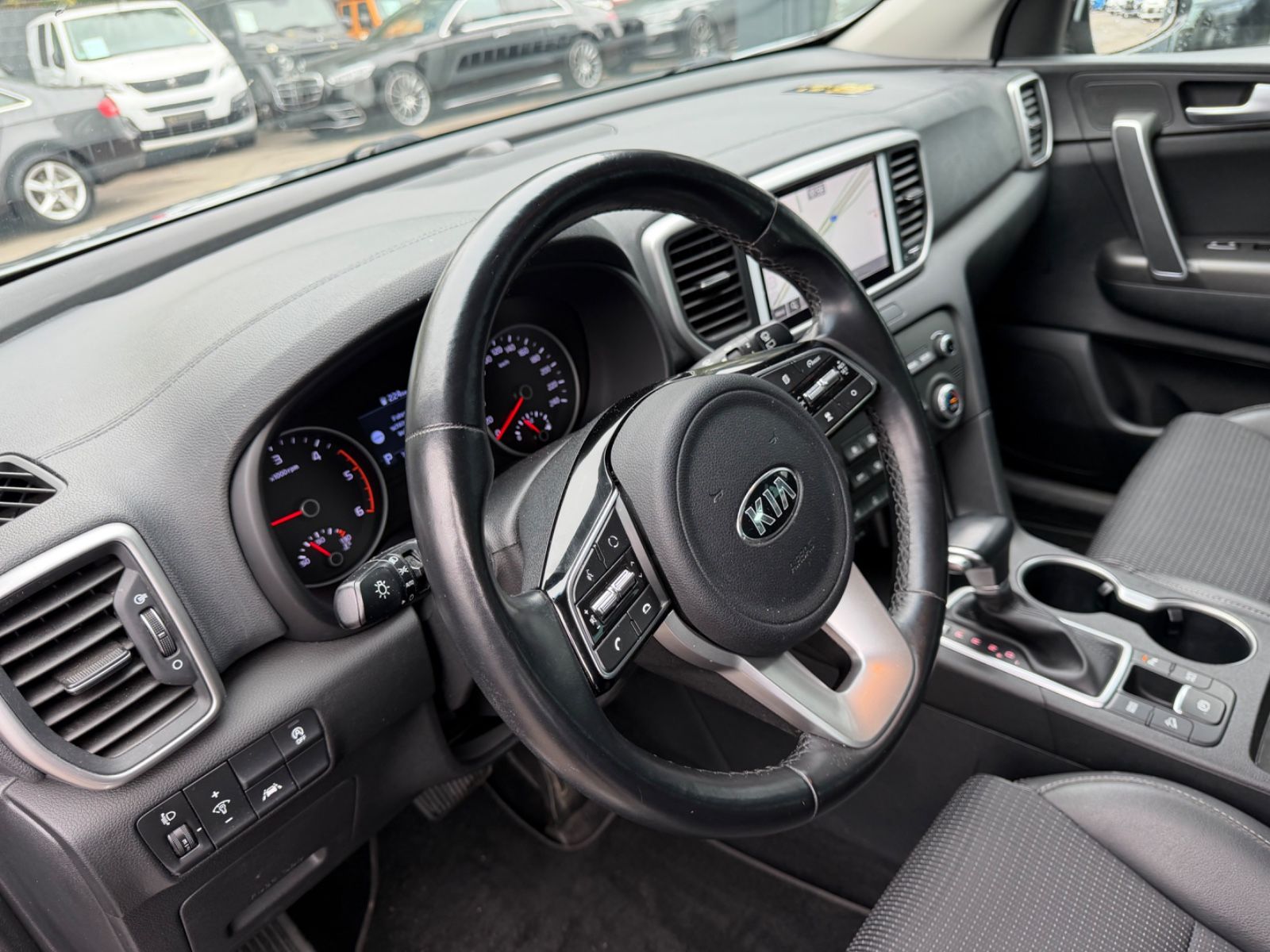Fahrzeugabbildung Kia SPORTAGE 1.6 CRDi ECO DYNAMICS* SPORTLINE*NAVI*