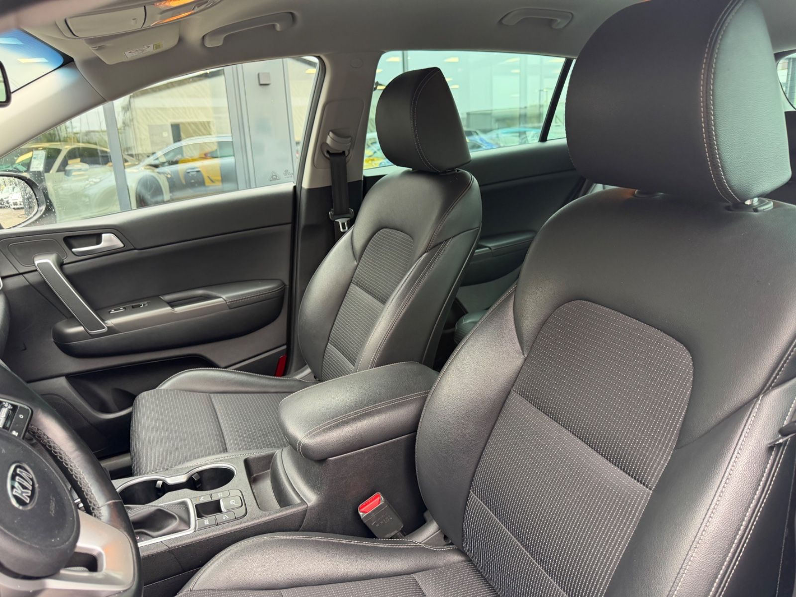 Fahrzeugabbildung Kia SPORTAGE 1.6 CRDi ECO DYNAMICS* SPORTLINE*NAVI*