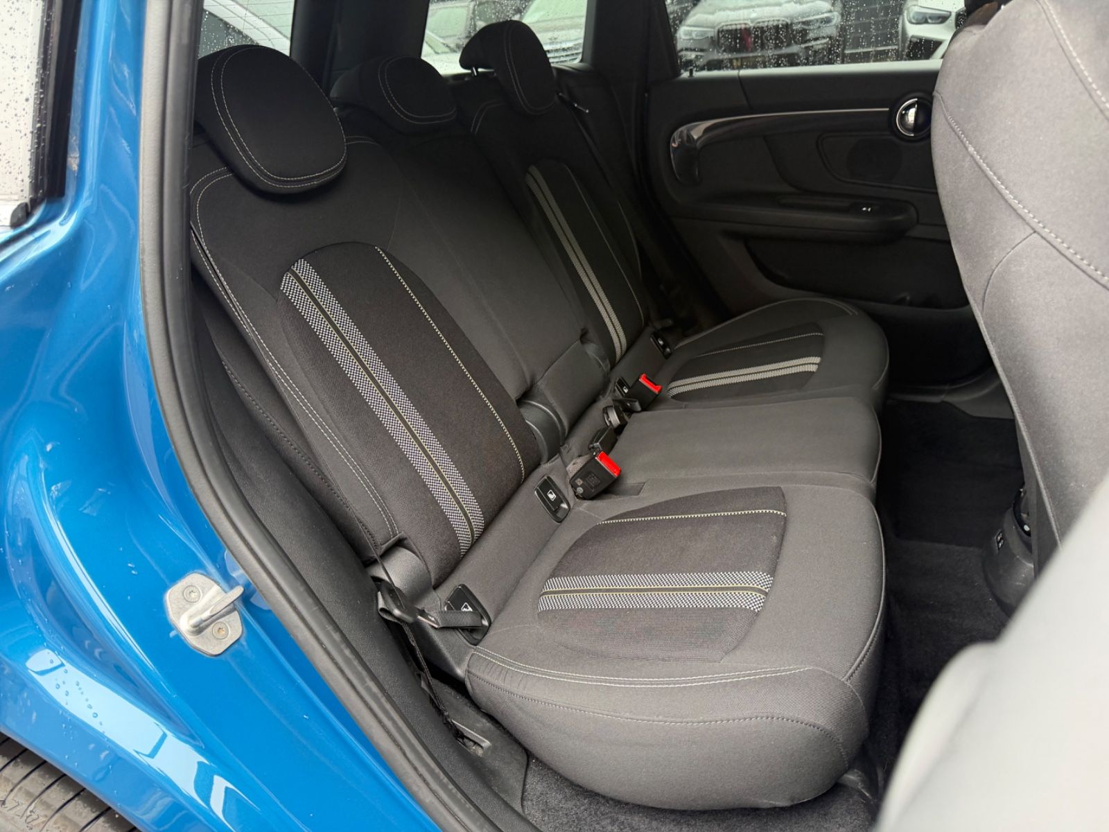 Fahrzeugabbildung MINI COUNTRYMAN SD *NAVI*SHZ*HEAD UP*FACELIFT*