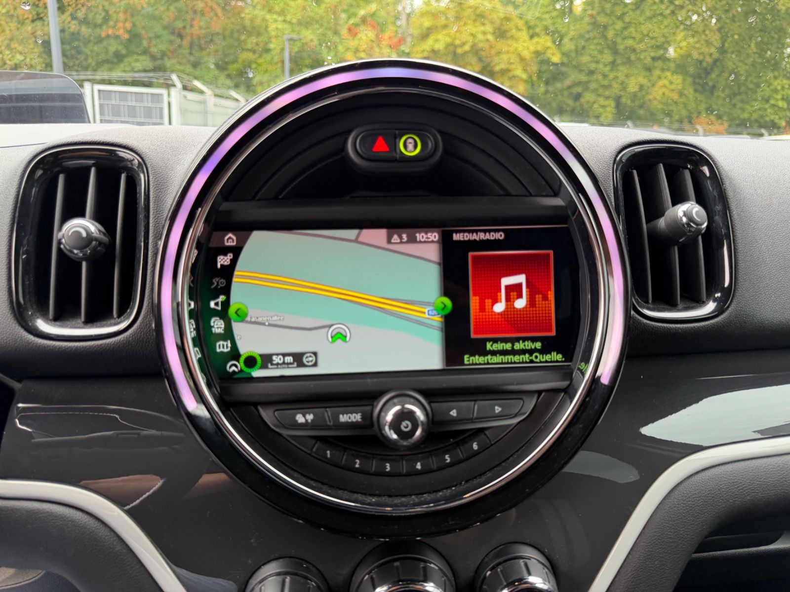 Fahrzeugabbildung MINI COUNTRYMAN SD *NAVI*SHZ*HEAD UP*FACELIFT*