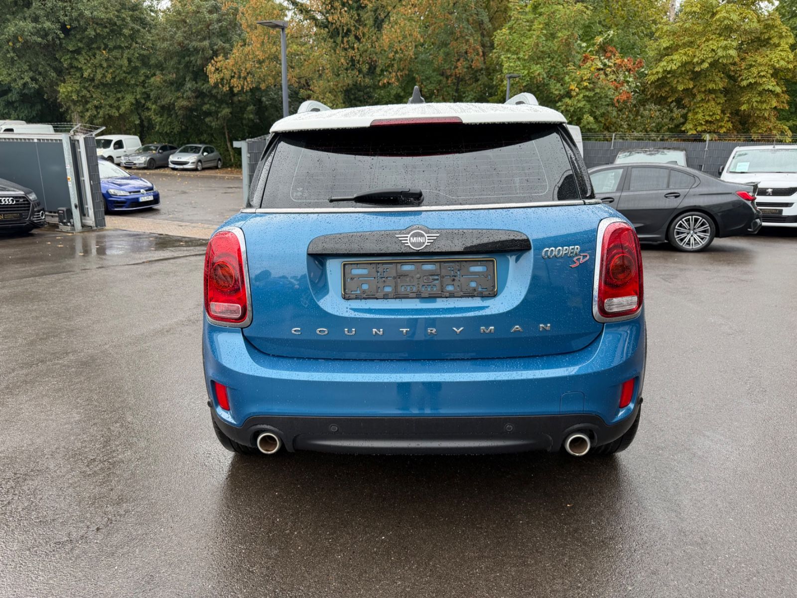 Fahrzeugabbildung MINI COUNTRYMAN SD *NAVI*SHZ*HEAD UP*FACELIFT*