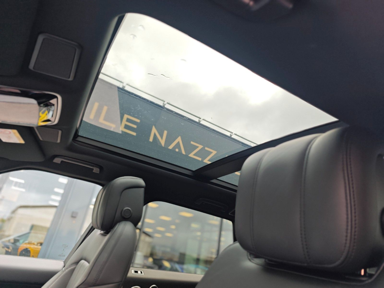 Fahrzeugabbildung Land Rover RANGE ROVER SPORT HSE*FACELIFT*PANORAMA*1.H*LUFT