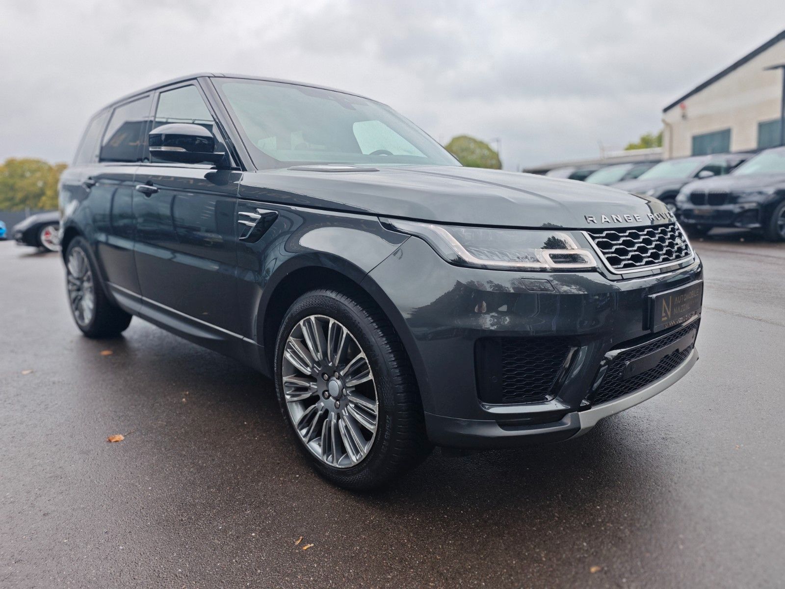 Fahrzeugabbildung Land Rover RANGE ROVER SPORT HSE*FACELIFT*PANORAMA*1.H*LUFT