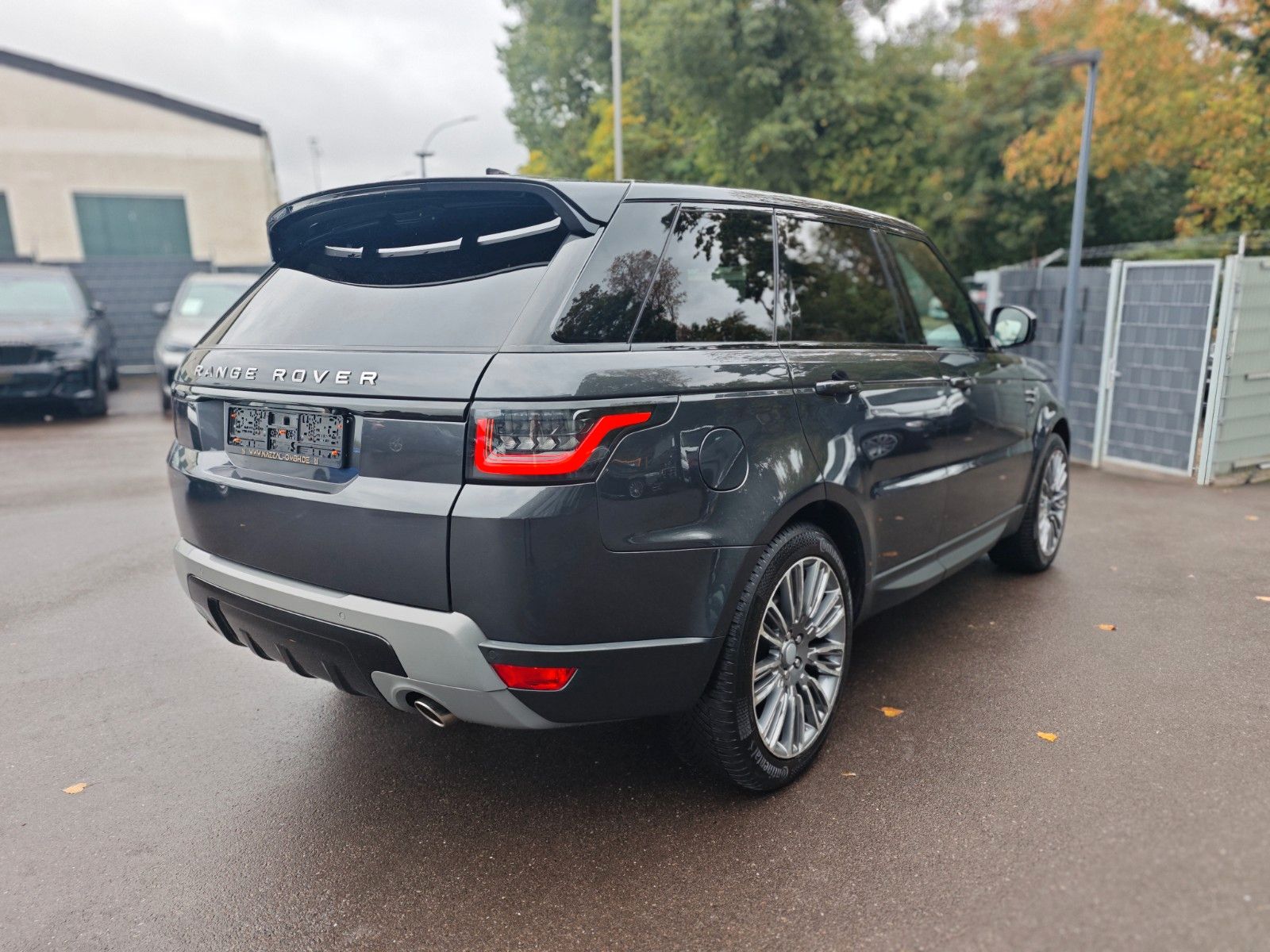Fahrzeugabbildung Land Rover RANGE ROVER SPORT HSE*FACELIFT*PANORAMA*1.H*LUFT