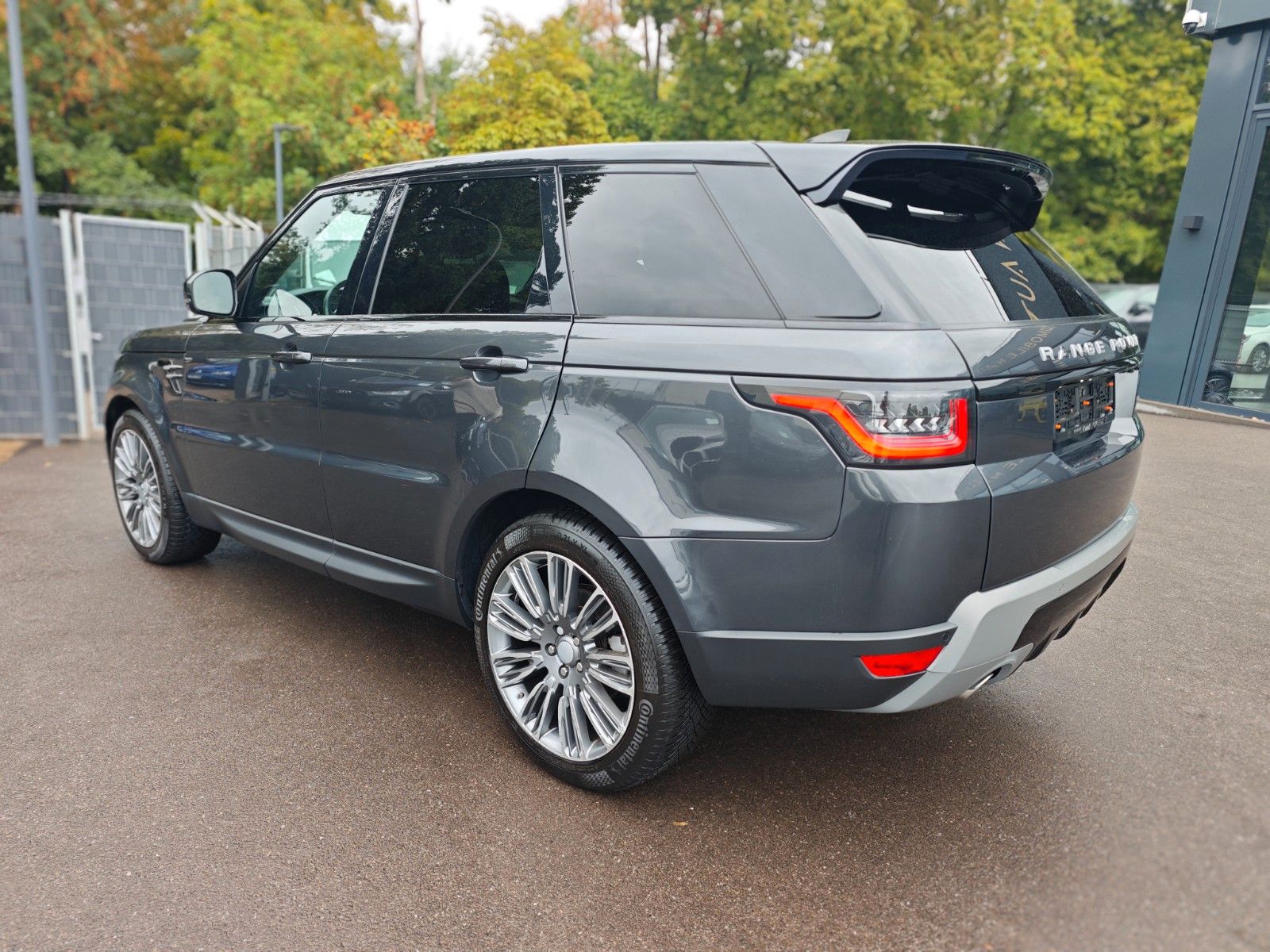 Fahrzeugabbildung Land Rover RANGE ROVER SPORT HSE*FACELIFT*PANORAMA*1.H*LUFT