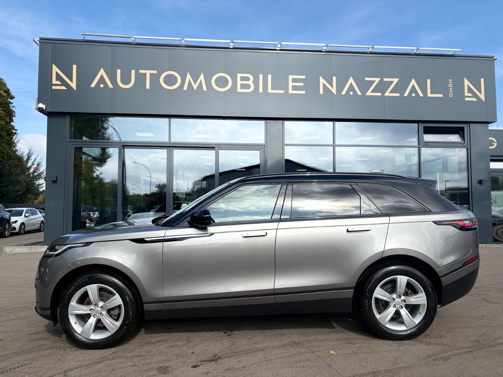 Fahrzeugabbildung Land Rover RANGE ROVER VERLAR S*AWD*1.HD*LED*KAMERA*LEDER*