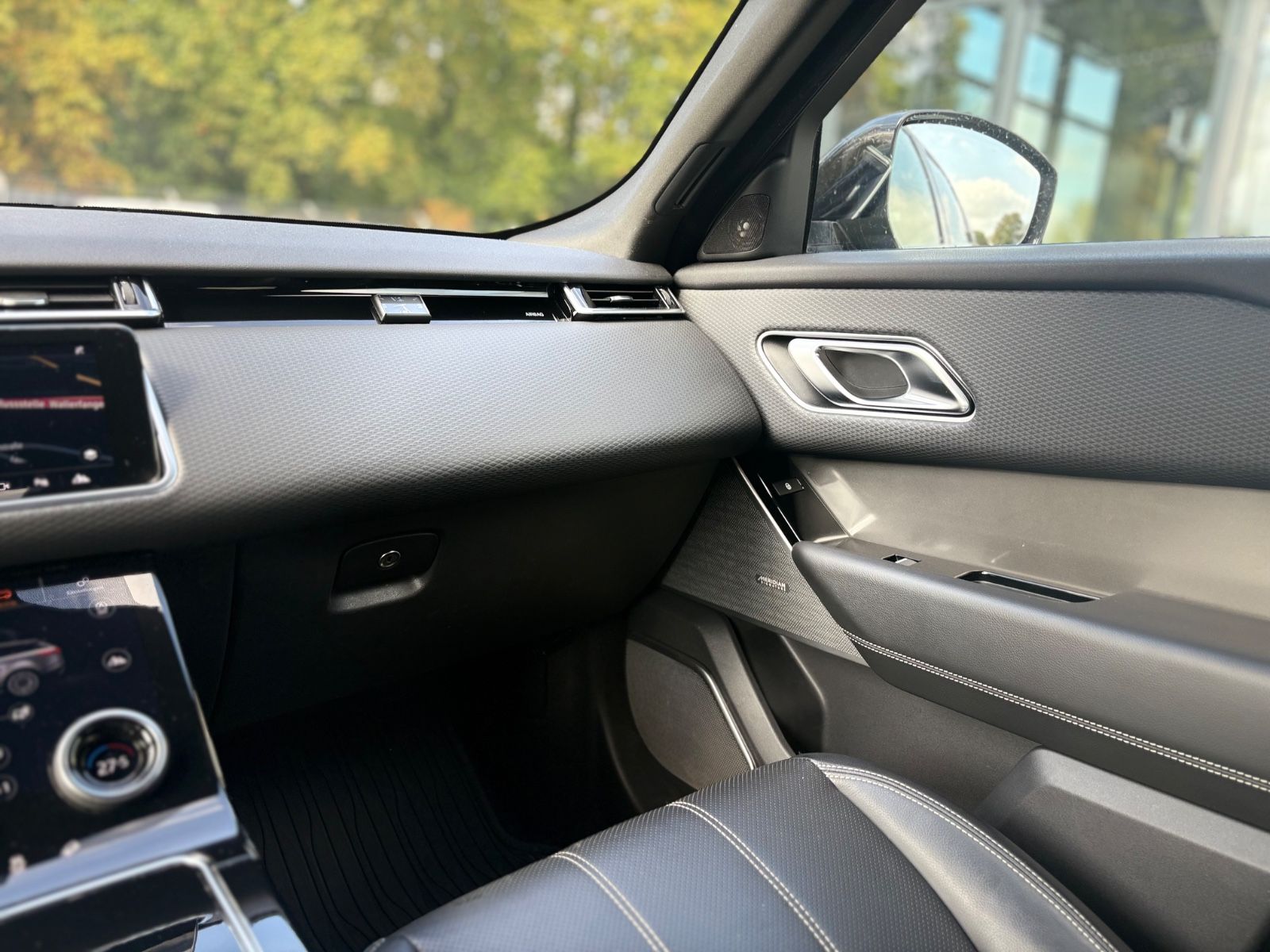 Fahrzeugabbildung Land Rover RANGE ROVER VERLAR S*AWD*1.HD*LED*KAMERA*LEDER*