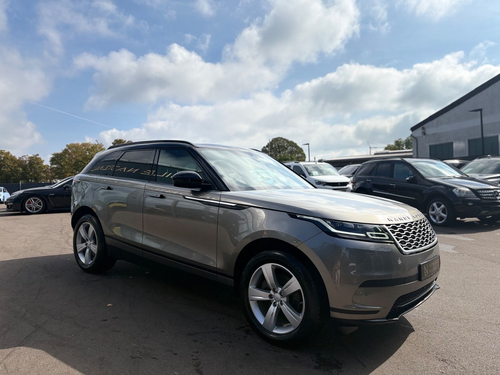 Fahrzeugabbildung Land Rover RANGE ROVER VERLAR S*AWD*1.HD*LED*KAMERA*LEDER*
