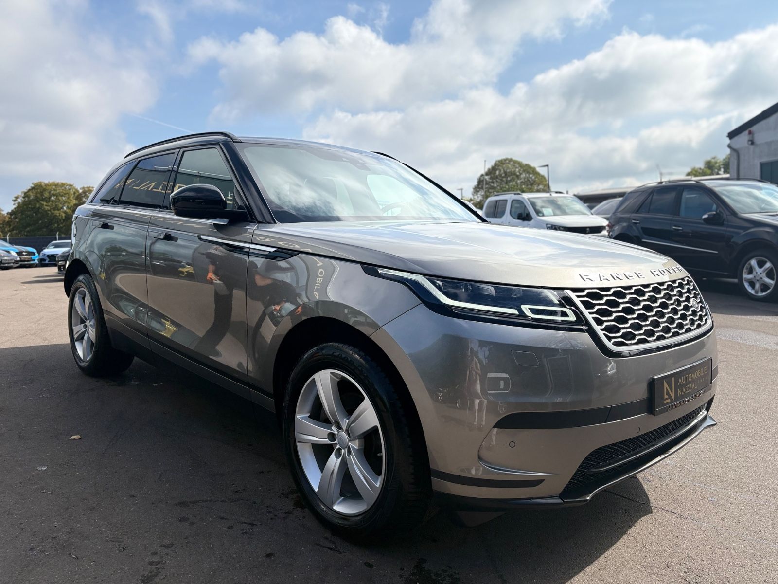 Fahrzeugabbildung Land Rover RANGE ROVER VERLAR S*AWD*1.HD*LED*KAMERA*LEDER*