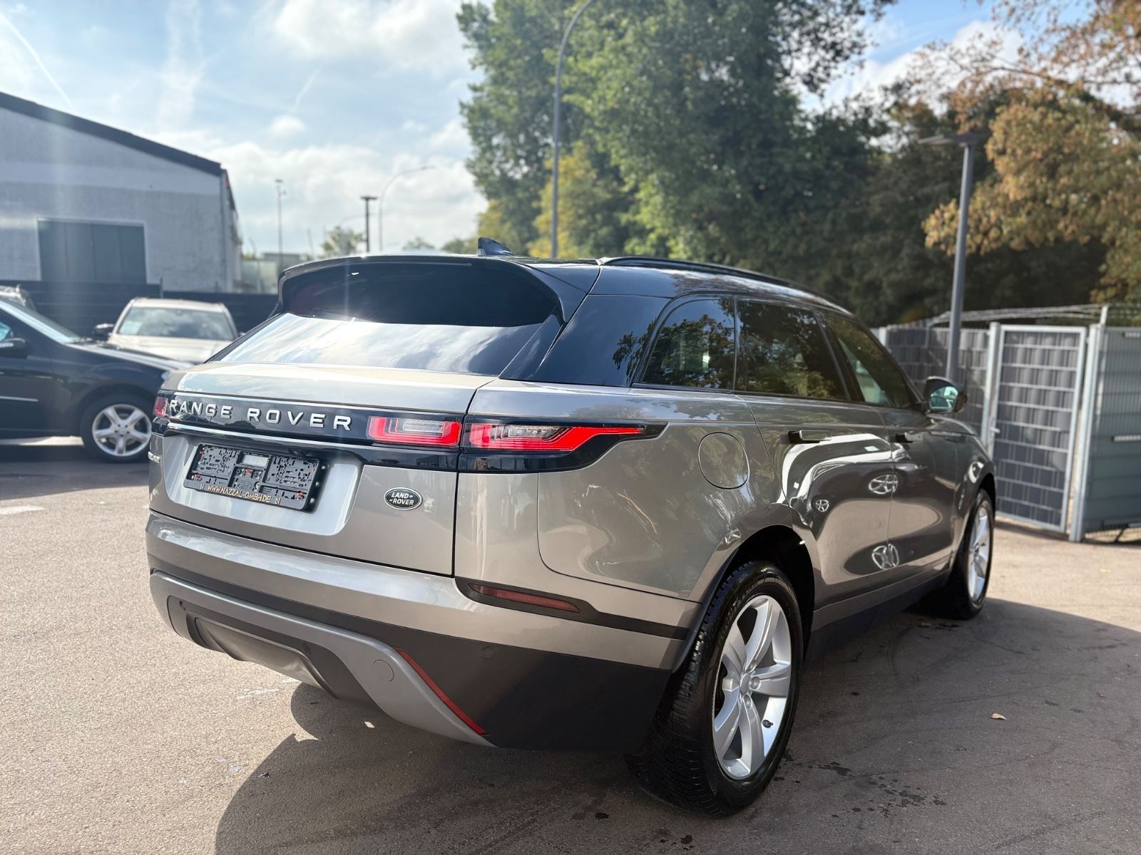 Fahrzeugabbildung Land Rover RANGE ROVER VERLAR S*AWD*1.HD*LED*KAMERA*LEDER*