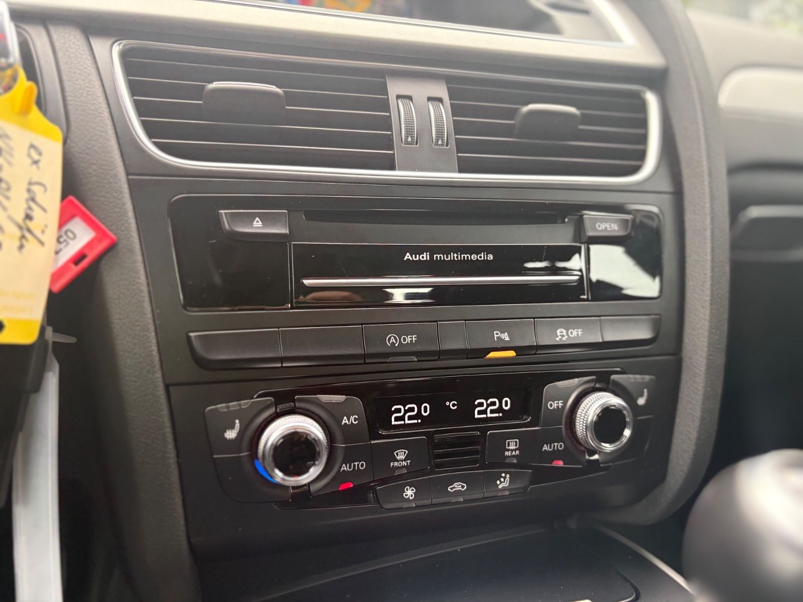 Fahrzeugabbildung Audi A4 2.0 TDI LIM AMBIENTE*NAVI*SHZ*KLIMAAUTO*PDC*