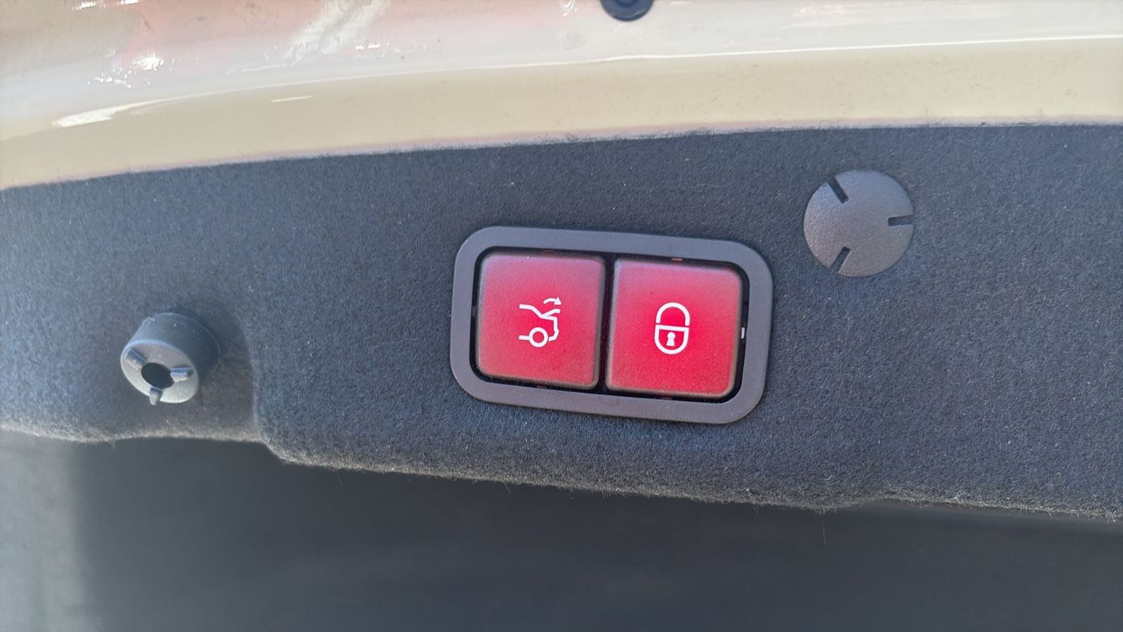Fahrzeugabbildung Mercedes-Benz C 180 *AVANTGARDE*KAMERA*SHZ*NAVI*AUTOMATIK*